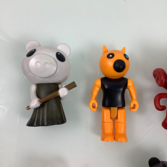 PIGGY Roblox mini figures Series 1 and 2 lot of 7 EUC - Picture 5 of 12